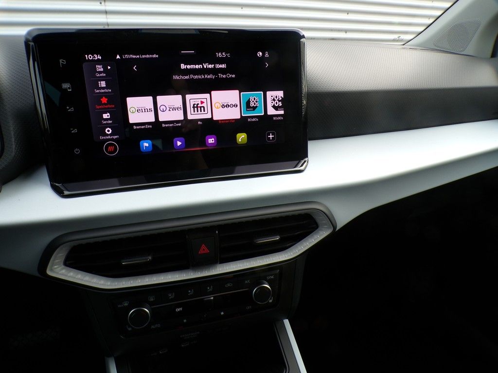 Fahrzeugabbildung SEAT Arona 1.0 TSI DSG Road Edition