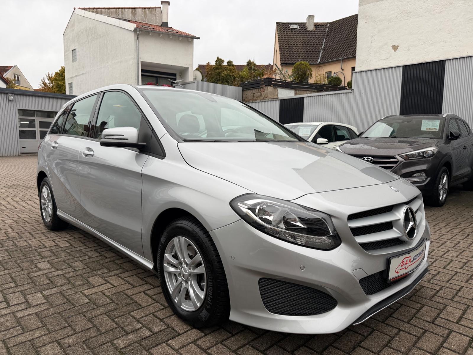 Mercedes-Benz B 180 2.Hand+107TKM+PDC+SHZ+Allwetterreifen