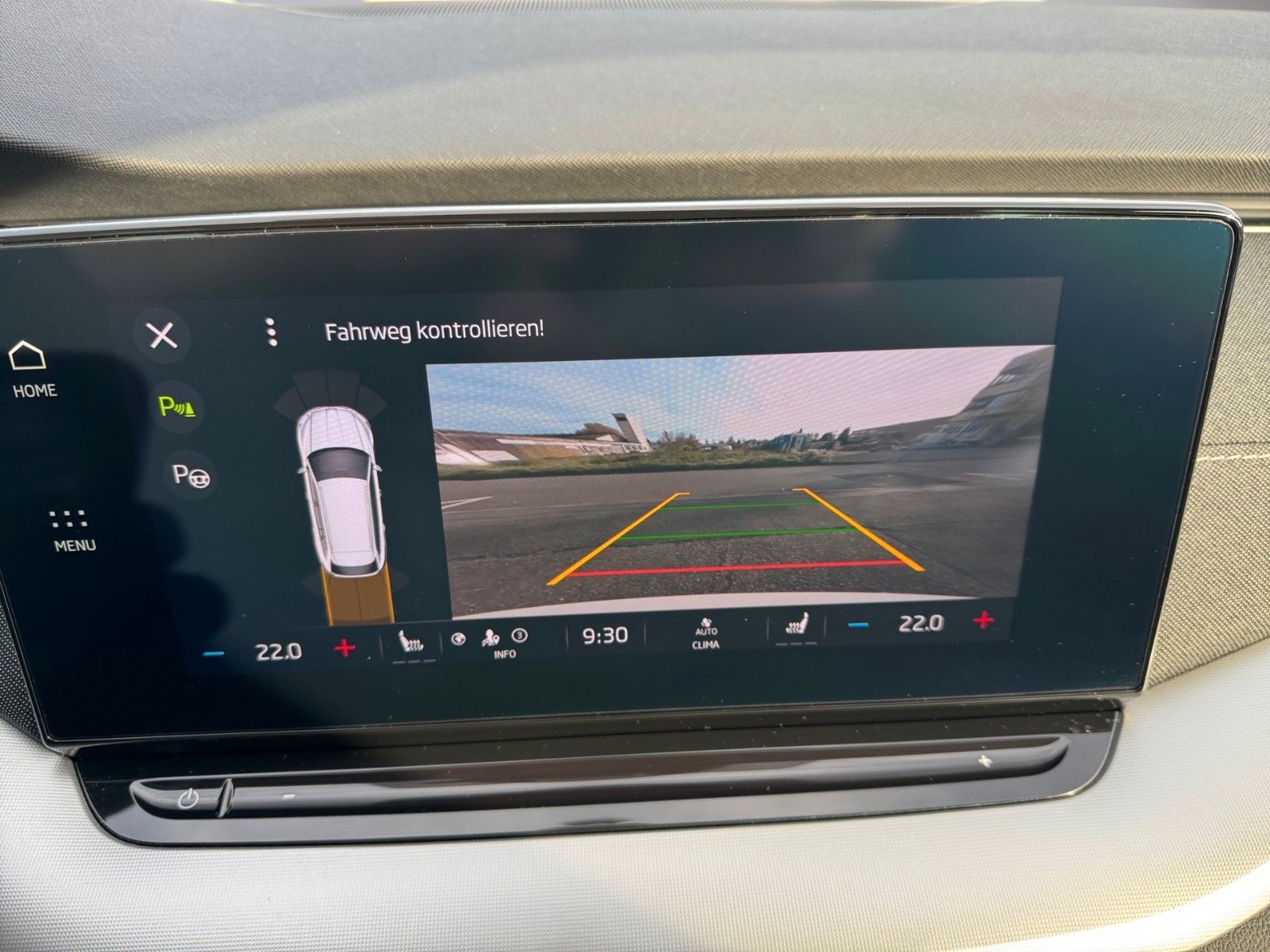 Fahrzeugabbildung SKODA Octavia Combi Style First Edition 2.0 TDI