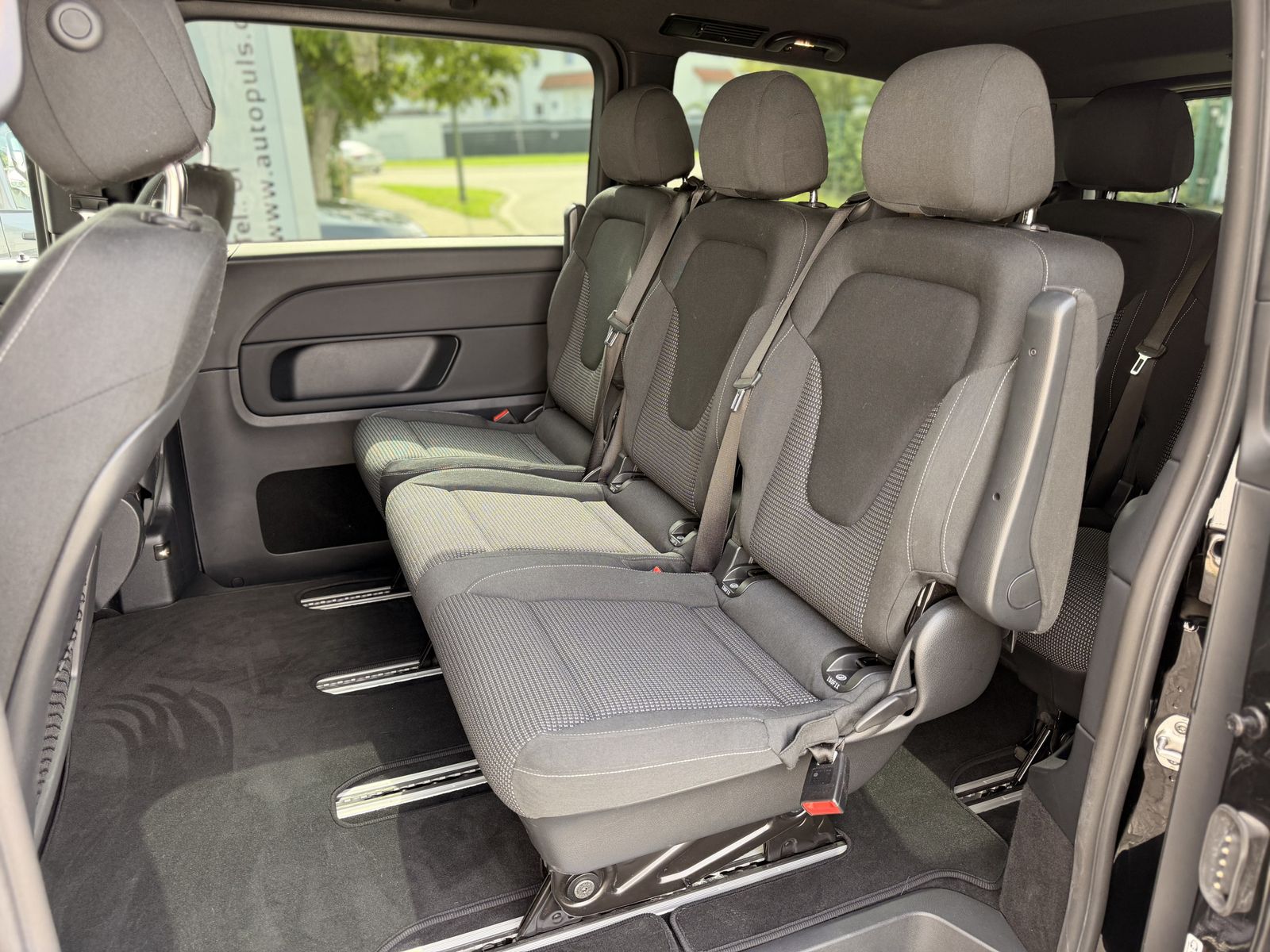 Mercedes-Benz V 250 d EDITION LANG PANO LED NAVI AHK CARPLAY foto 16