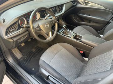 Opel Insignia - 10