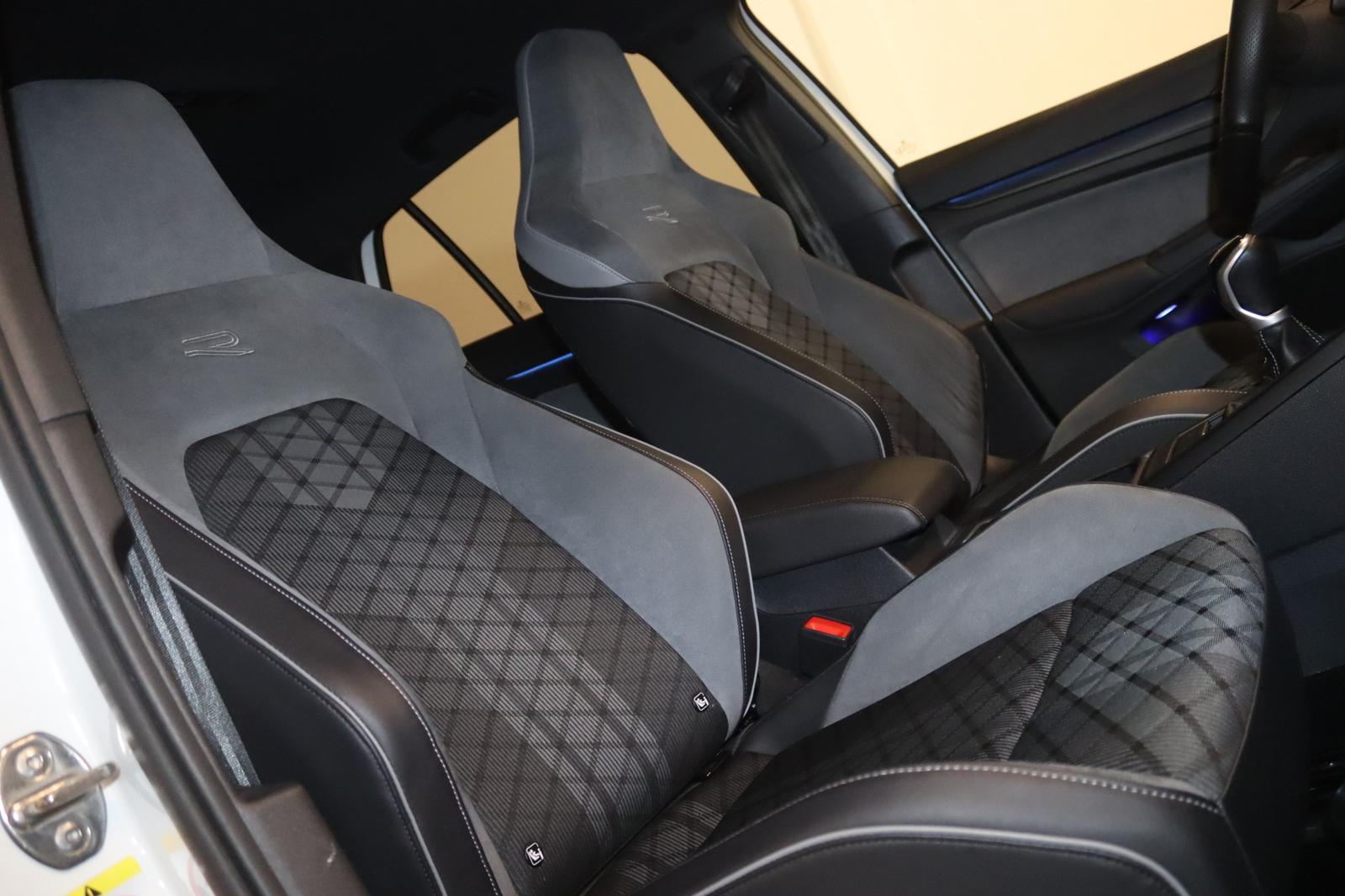 Volkswagen Golf VIII 1.5 TSI Limo R-Line-Navi-LED+-ACC-SHZ-, миниатюра 20