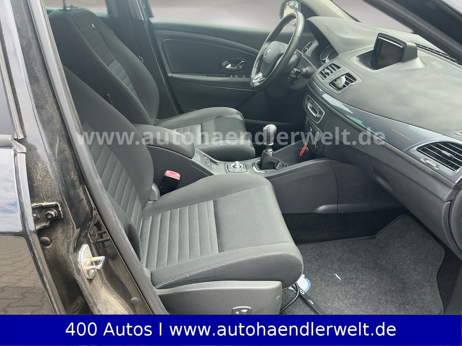 Renault Megane 2015 — photo 13