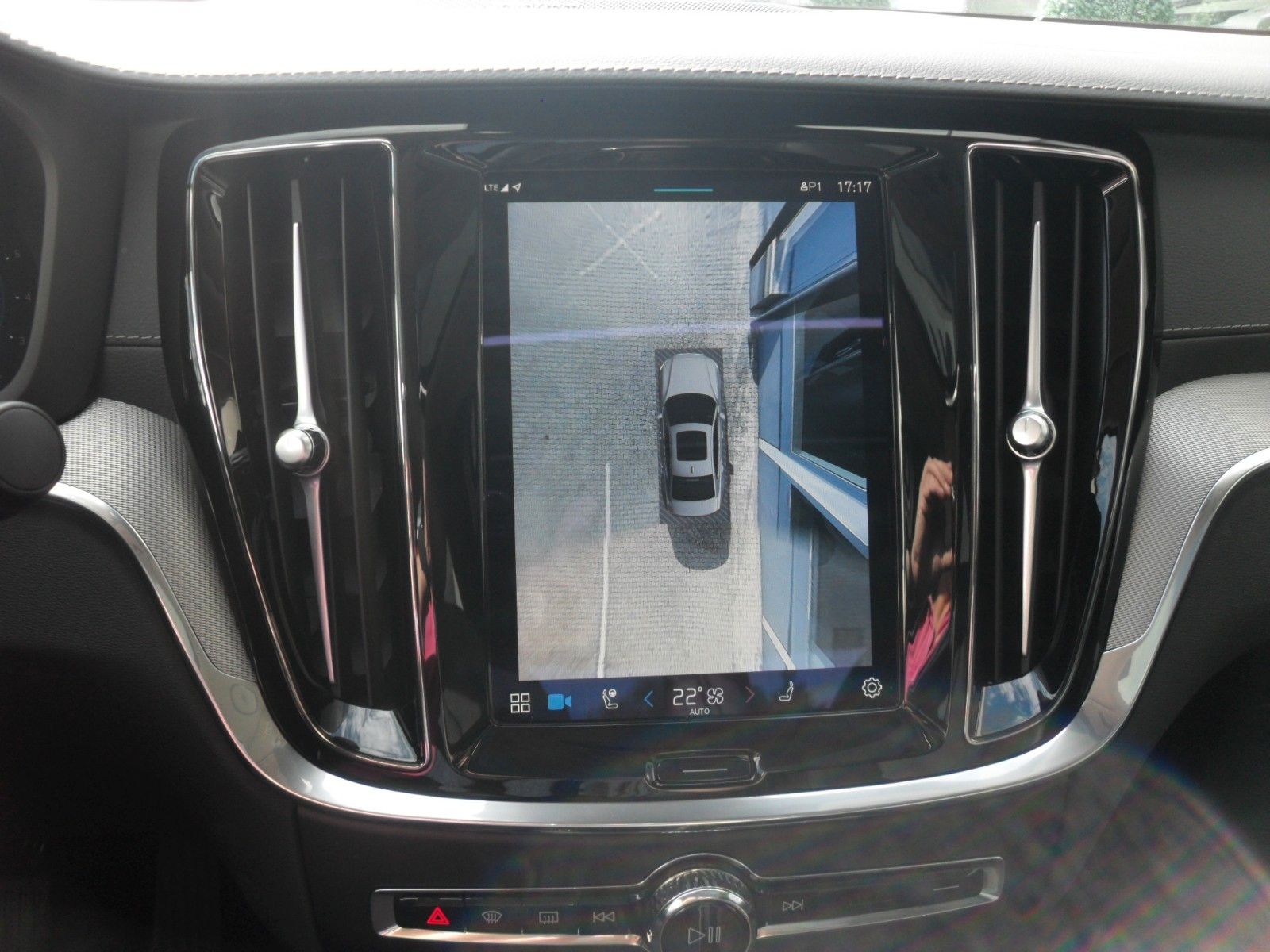 Fahrzeugabbildung Volvo S60T8 Lim. Ultimate Dark | 360° | HeadUp | Pano.