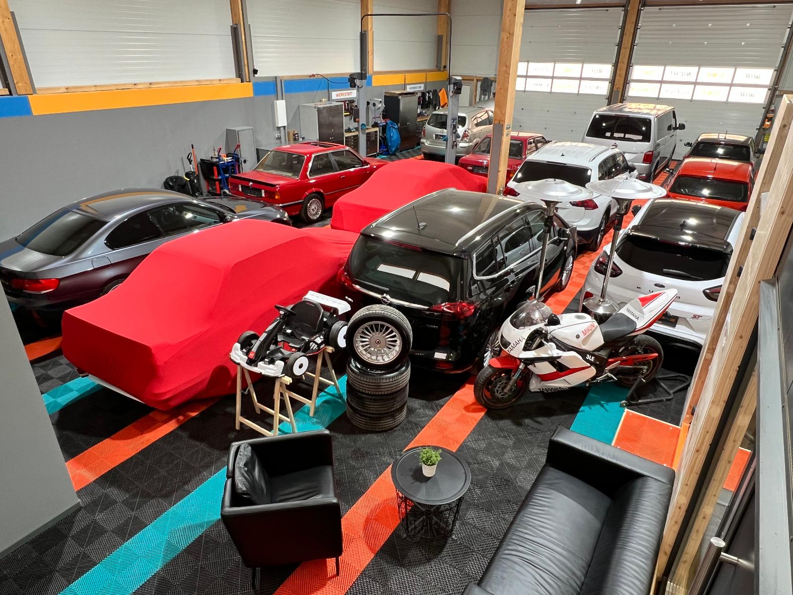 showroom-image-main