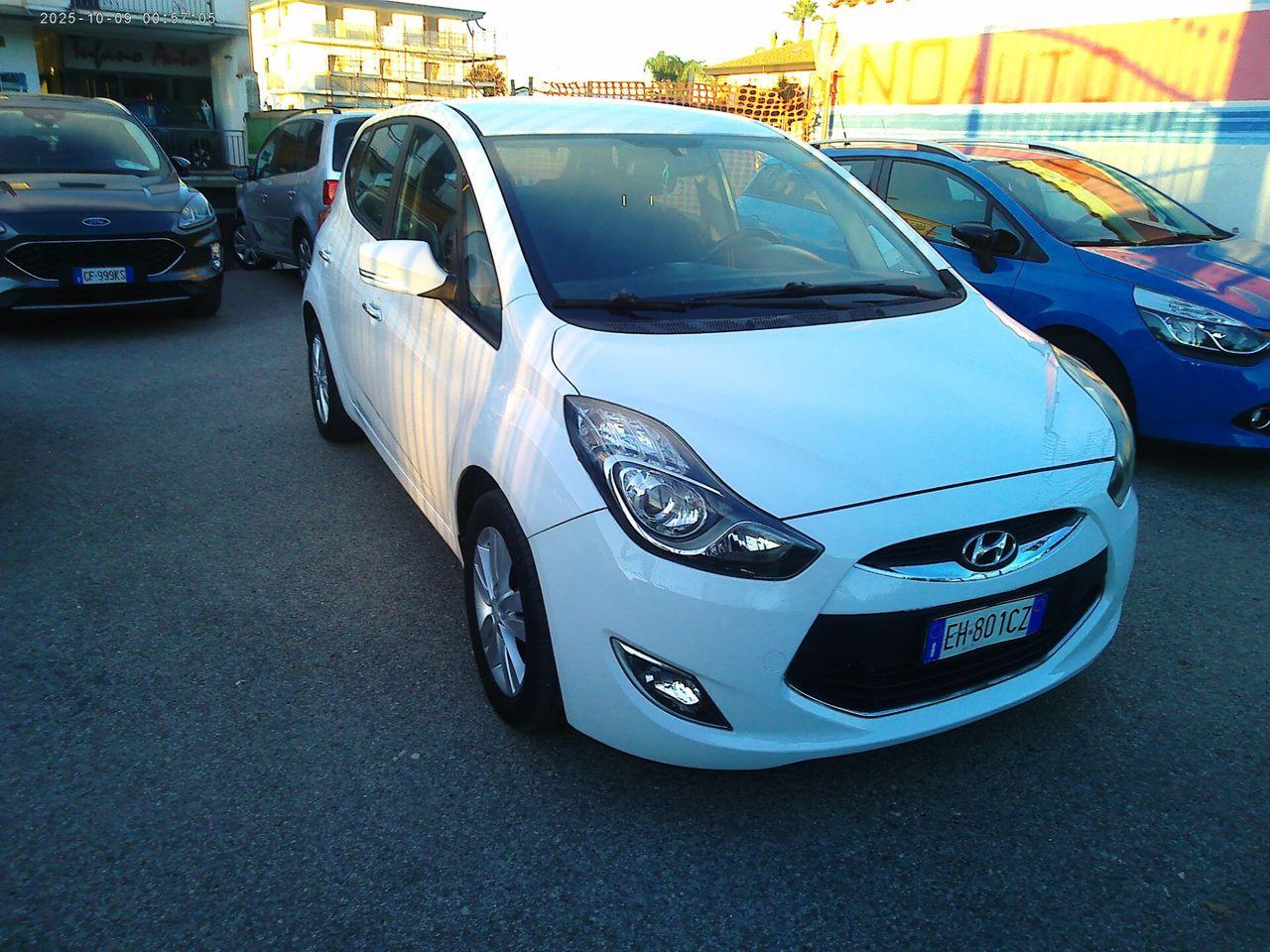 Hyundai ix20 2011 — photo 6