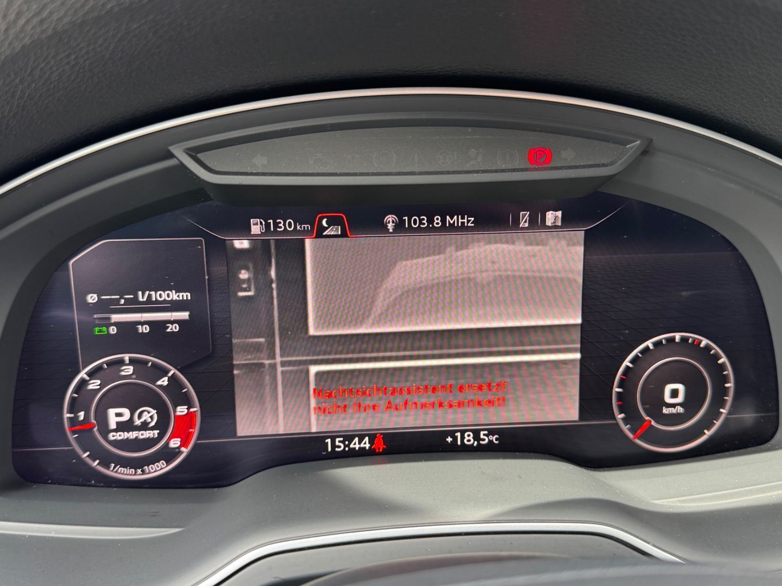Fahrzeugabbildung Audi SQ7/RAUTEN-SITZE/PANO/AHK/360°Cam/Carbon/BOSE/