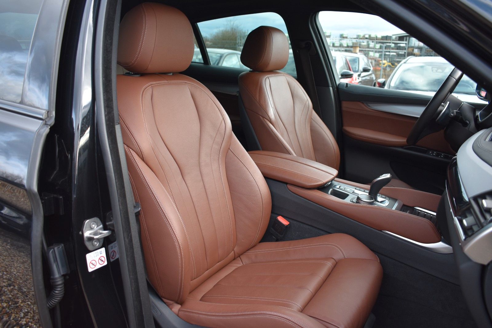 Fahrzeugabbildung BMW X6 xDrive 30 d M Sport Keyless-Go GSD HUD