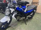 Suzuki GLADIUS SFV650A - SUZUKI 650