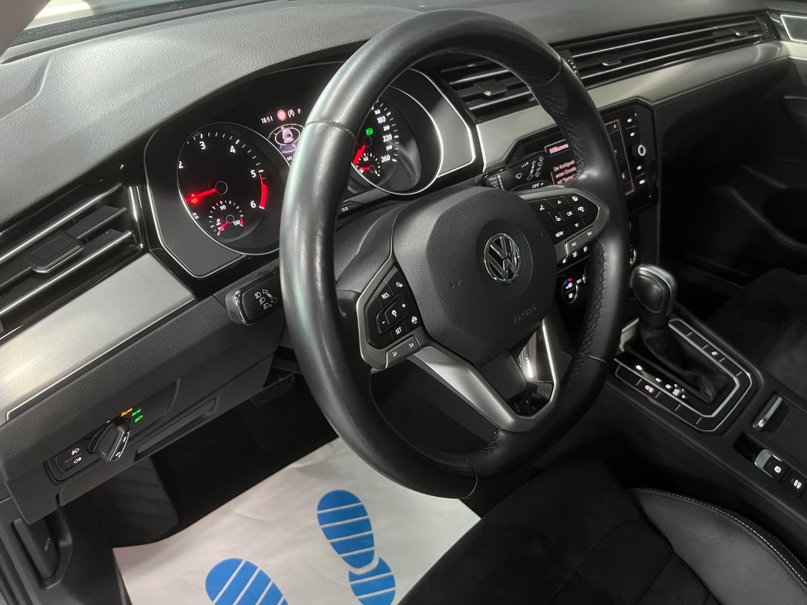 Volkswagen Passat 2.0 TDI Matrix-LED ACC AHK Kamera Navi