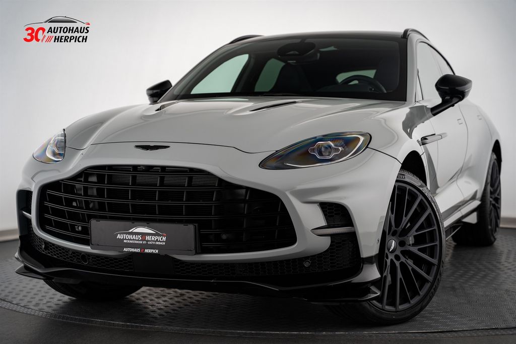 Image of Aston Martin DBX