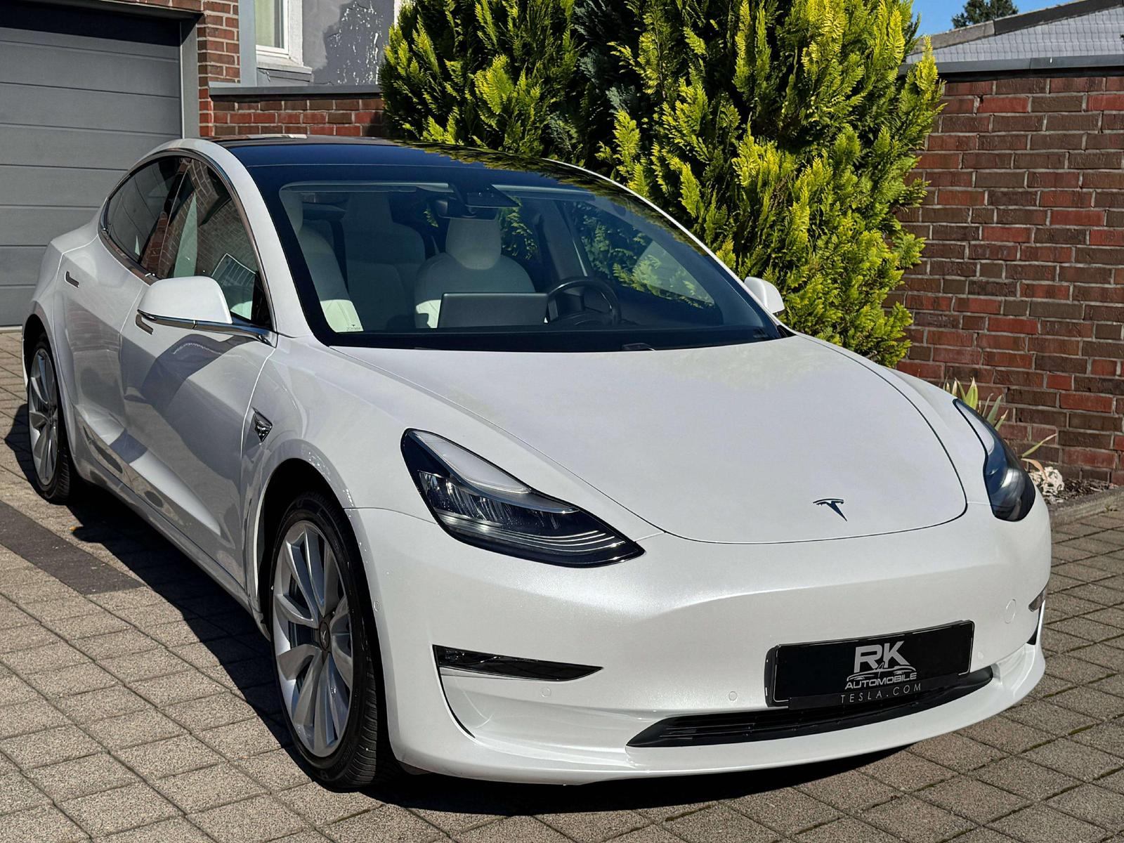 Tesla Model 3 Long Range 4x4 351ch - 1ère main - CT récent - Pneus été + Hiver - Hayon éléctrique - AFL