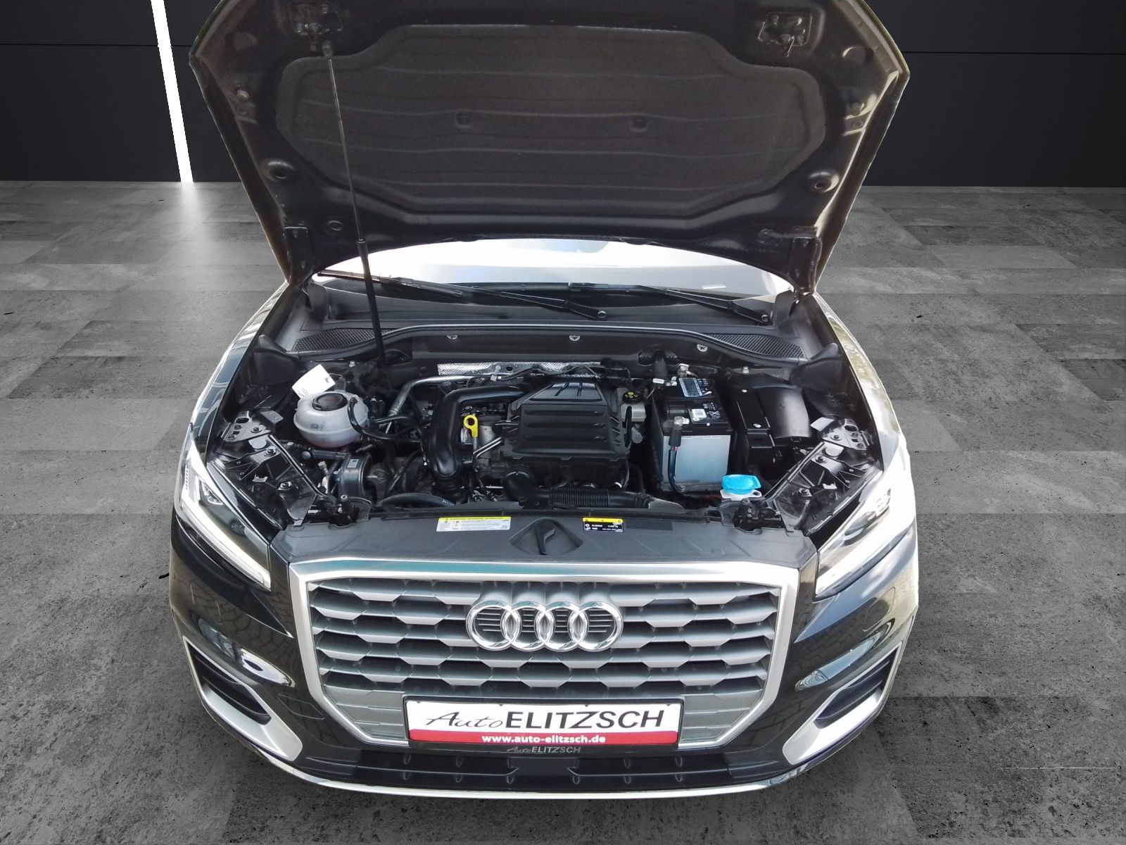 Fahrzeugabbildung Audi Q2 30 TFSI sport LED NAVI SOUND PDC SHZ LM