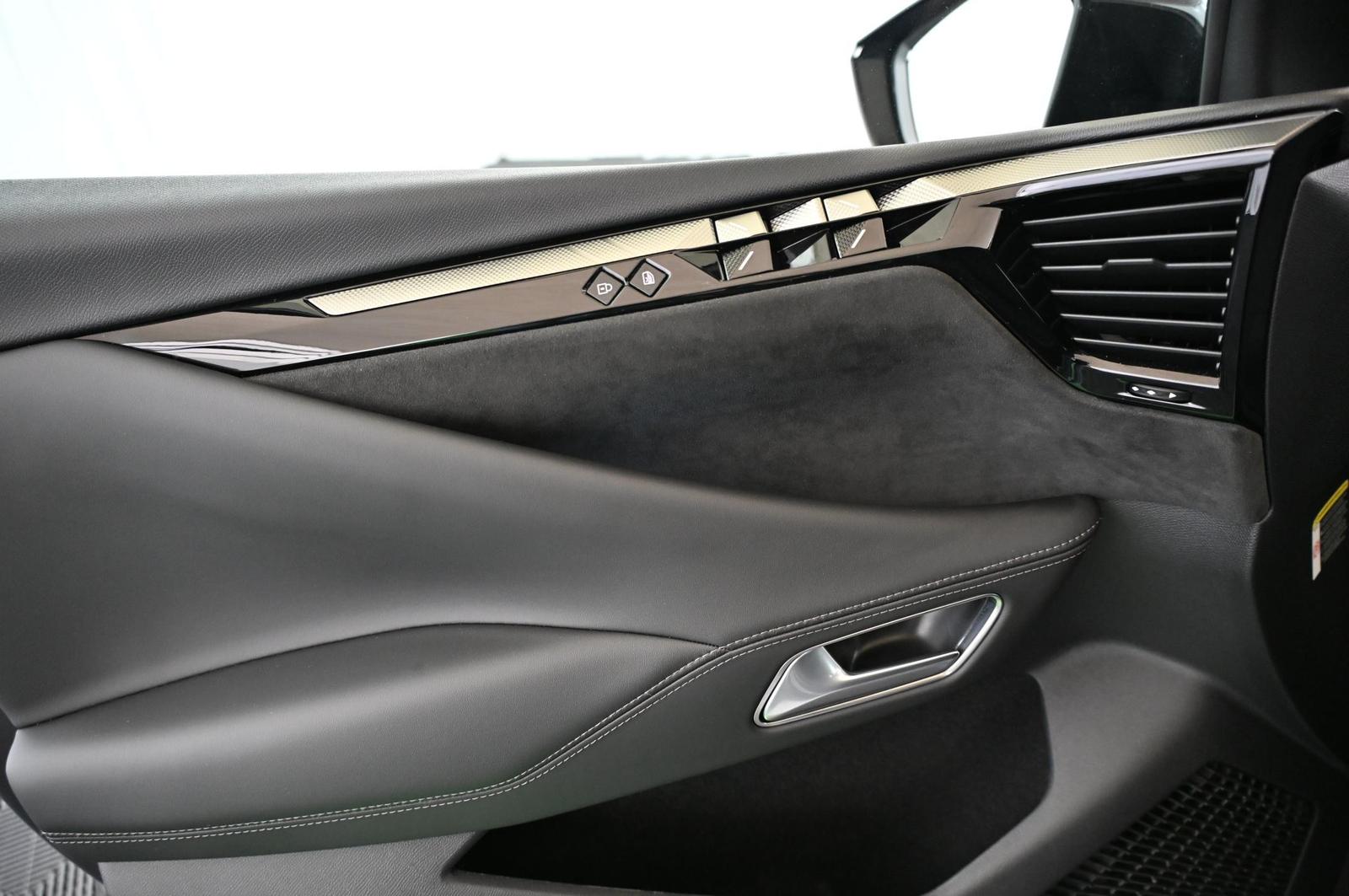 DS Automobiles DS4 1.6 E-Tense 225 Etolie Alcantara UVP 53.000 