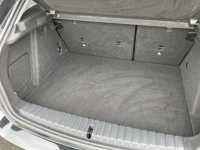 Fahrzeugabbildung BMW 118 i Advantage Autom. Navi, Sitzheizung, Tempom