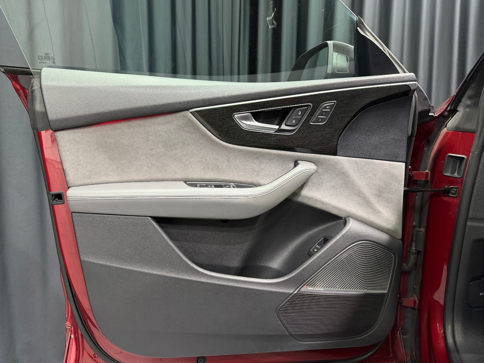 Fahrzeugabbildung Audi SQ8 4.0 TDI quattro|3D BANG&OLUFSEN|RS-SITZE|AHK