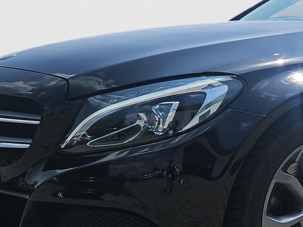 Fahrzeugabbildung Mercedes-Benz C 300 T Avantg. AHK Totwi. Pano Navi LED SHZ KAM