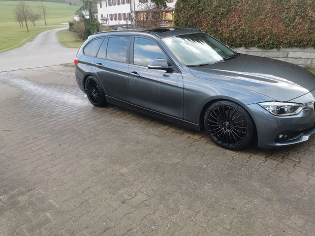 BMW 320d Touring F31 mit Anhängekupplung 