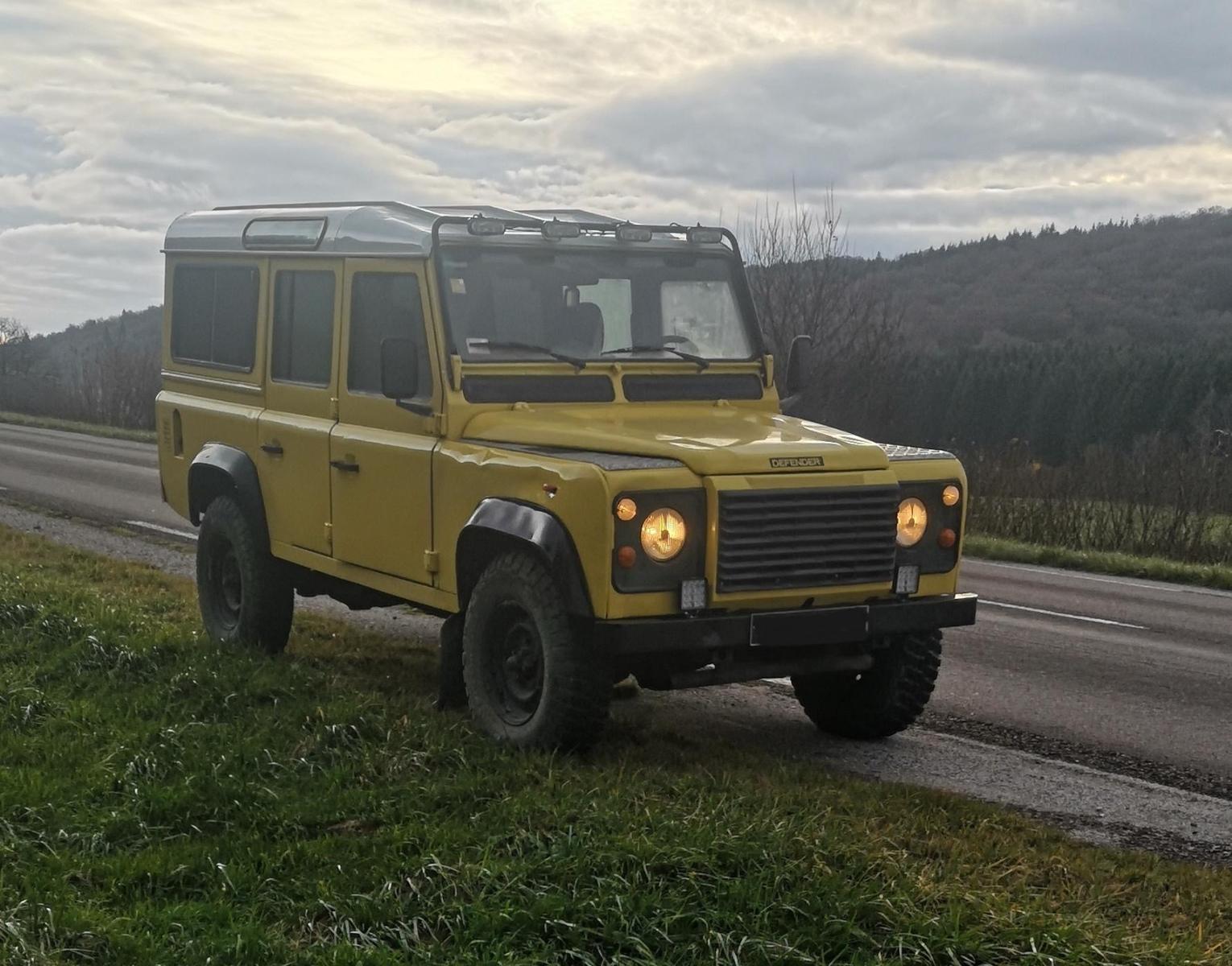 Land Rover Defender