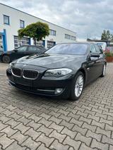BMW 525d xDrive Touring - BMW 525 aus 2011: 525d