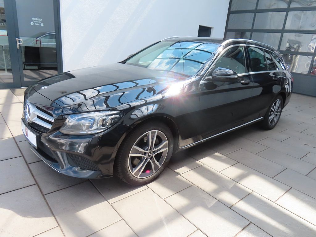 Image of Mercedes-Benz C 200