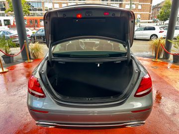 Mercedes E 200 - 6