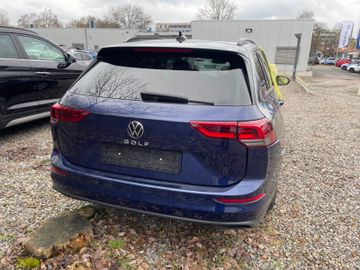 Fahrzeugabbildung Volkswagen Golf VIII Variant 2.0 TDI Life UNFALL!