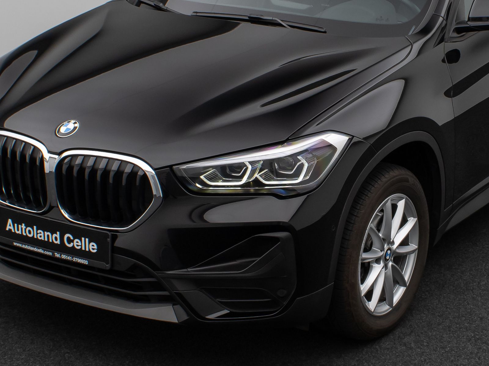 Fahrzeugabbildung BMW X1 sD18i Kamera DAB HiFi Navi Komfort LED Sport