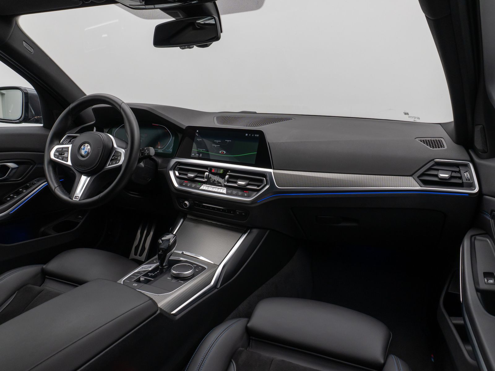 Fahrzeugabbildung BMW 330d M Sport Kamera DAB HiFi Stop&Go Alarm LED