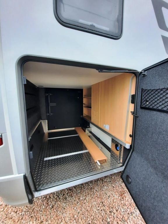 Fahrzeugabbildung HYMER / ERIBA / HYMERCAR B-Klasse ML I 880 Verfüg./Sparen Sie 44.300,- €!