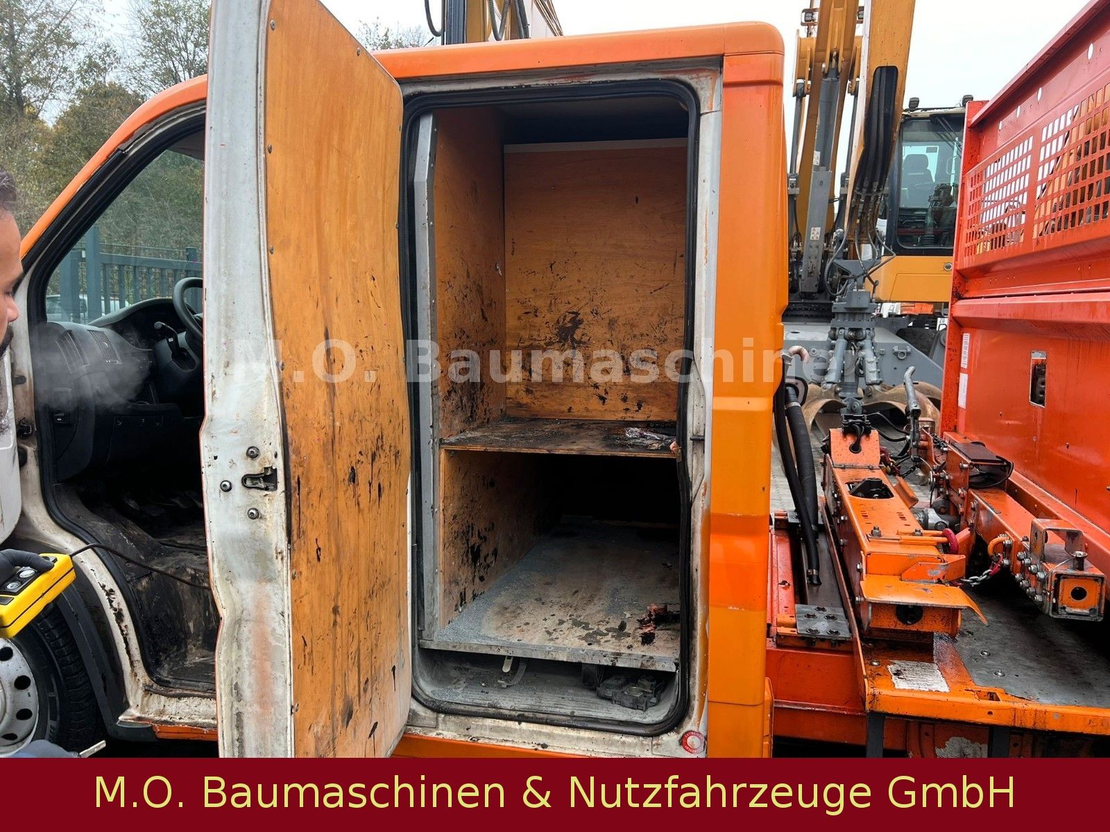Fahrzeugabbildung Peugeot Boxer / 4x2 / 3 Achser / Kipper /