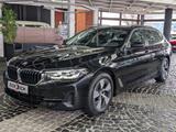 BMW 520 d Touring AHK LED VIRT SHZ KAM ACC APP LEDER - gebrauchte BMW 520 aus dem Jahr 2023