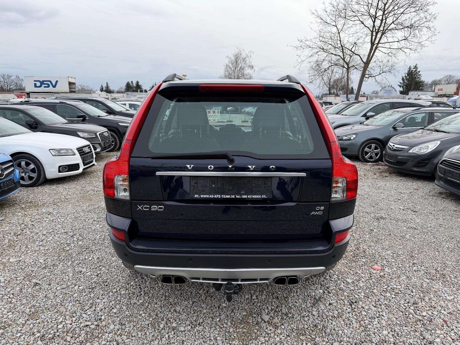 VOLVO XC90 D5 185 CH 4X4 BVA R-DESIGN 7 PLACES CUIR - GPS - XENON - ATTELAGE - 234000 km