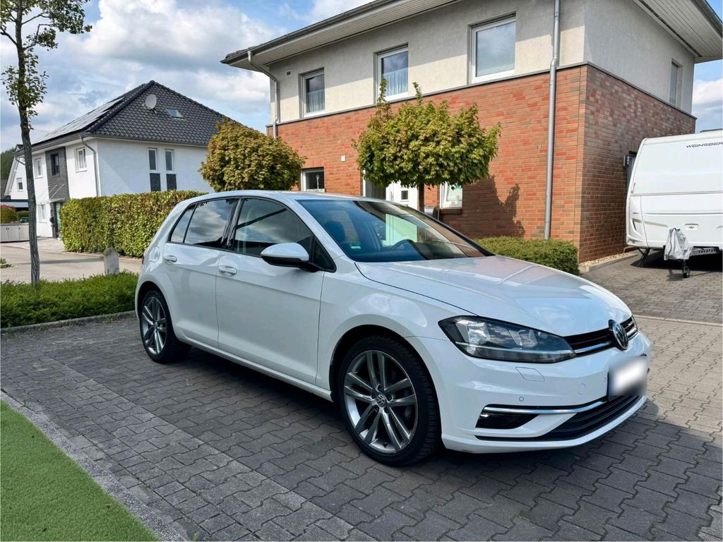 Image of Volkswagen Golf