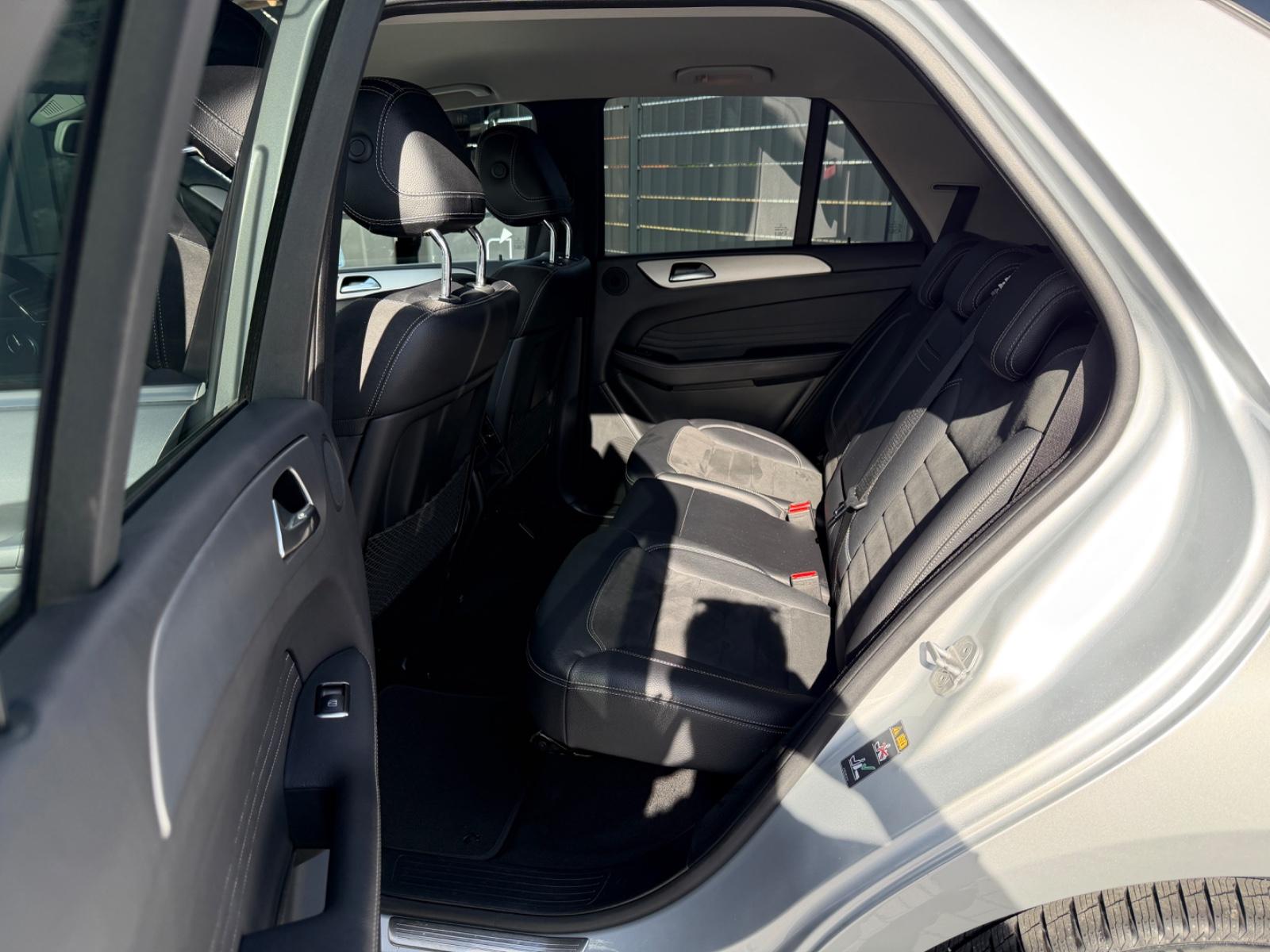 Mercedes-Benz ML 350 BlueTec 4M*7G*COMAND*AIRMATIC*H&K*AHK*