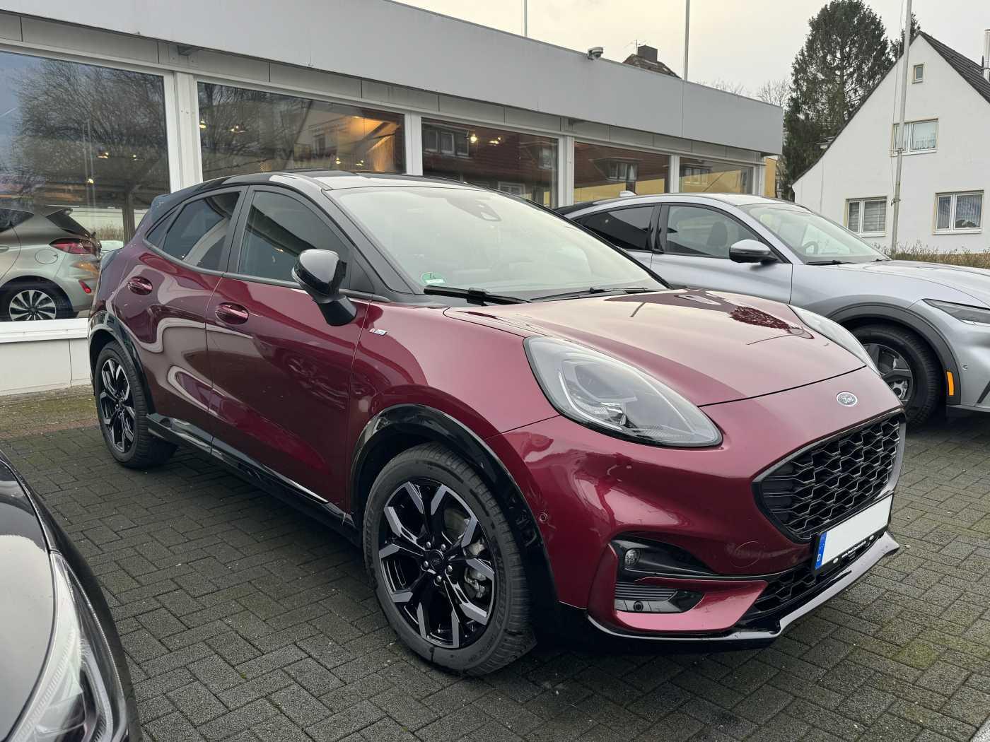Ford Puma Vivid Ruby Edition