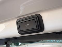 Fahrzeugabbildung Volkswagen T6.1 Multivan 150 PS STANDHZG ASSIST AHK ACC NAV