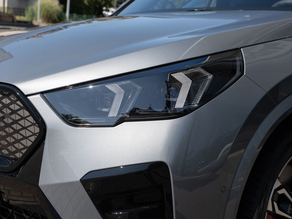 BMW iX2 - Bild 26