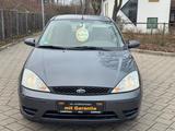Ford Focus 1.6 Viva 1.HAND+SCHECKHEFT+KLIMA+5TRG - gebrauchte Ford Focus aus dem Jahr 2004