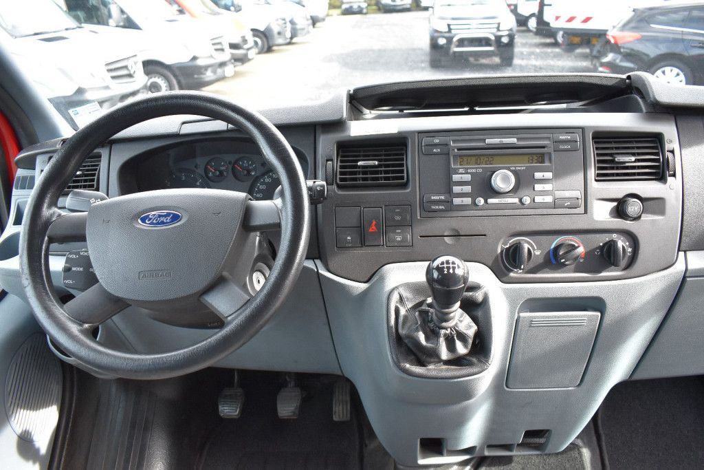 Fahrzeugabbildung Ford Transit Kombi FT 300 K Trend #2425