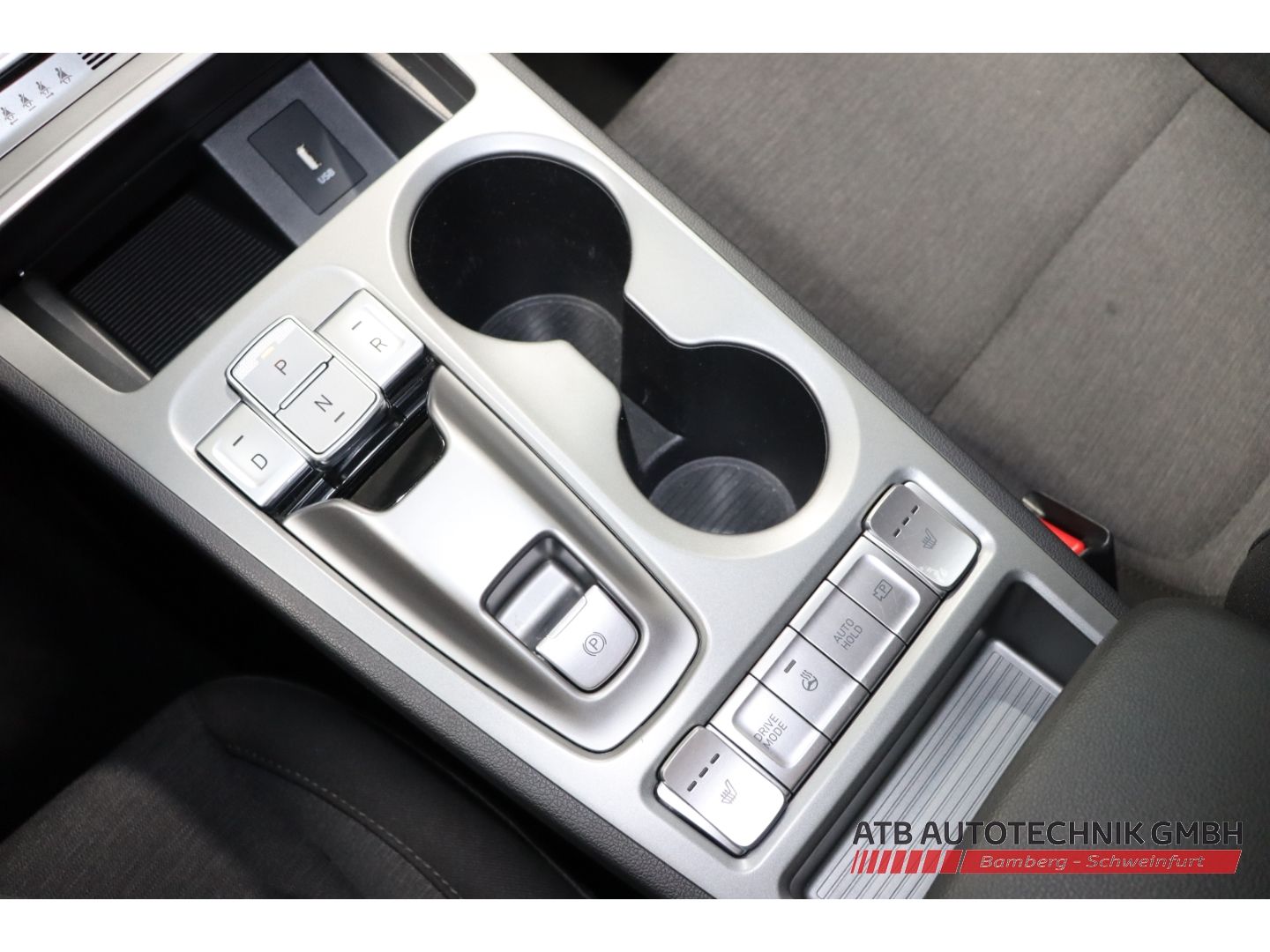 Fahrzeugabbildung Hyundai KONA Elektro Edition 30+ 39,2kWh 2WD 95,6% SOH N