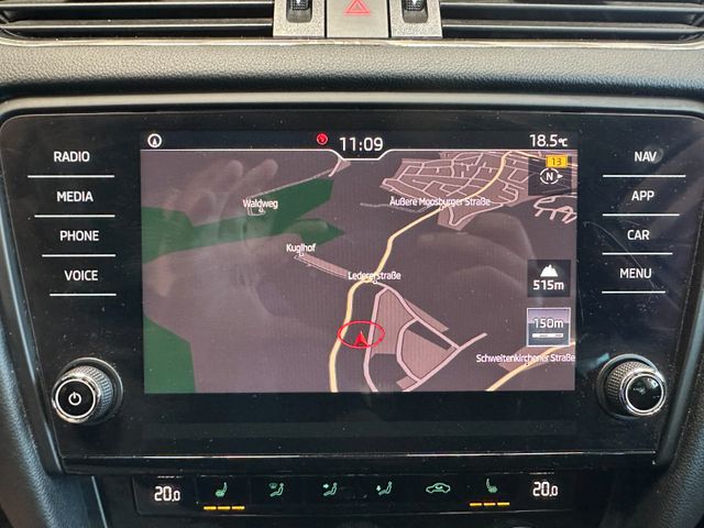 Skoda Octavia Combi Ambition *AHK*TEMPO*NAVI*2-ZONEN*