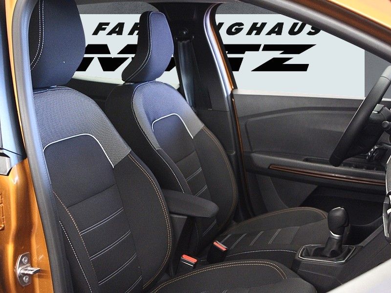 Fahrzeugabbildung Dacia Sandero TCe90 Stepway Expression*Media Display*