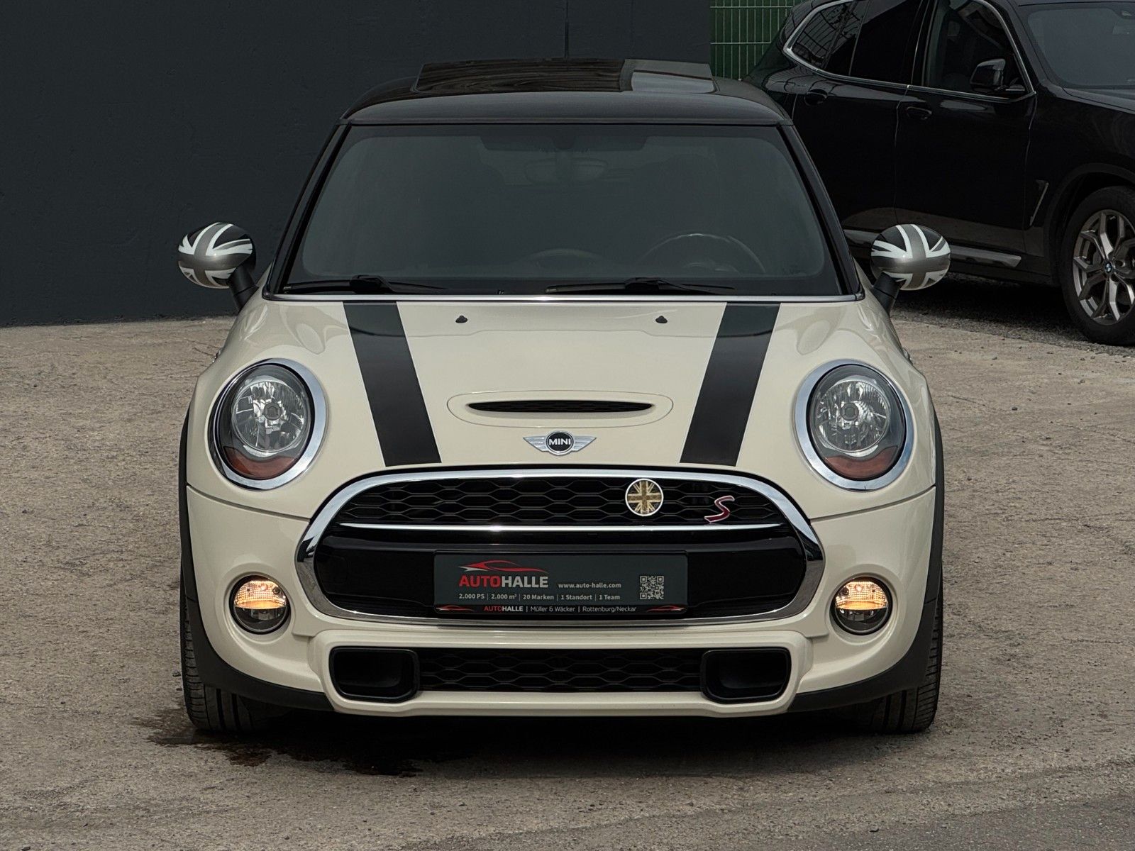Fahrzeugabbildung MINI Cooper S Panoramadach Tempomat SHZ PDC BLT