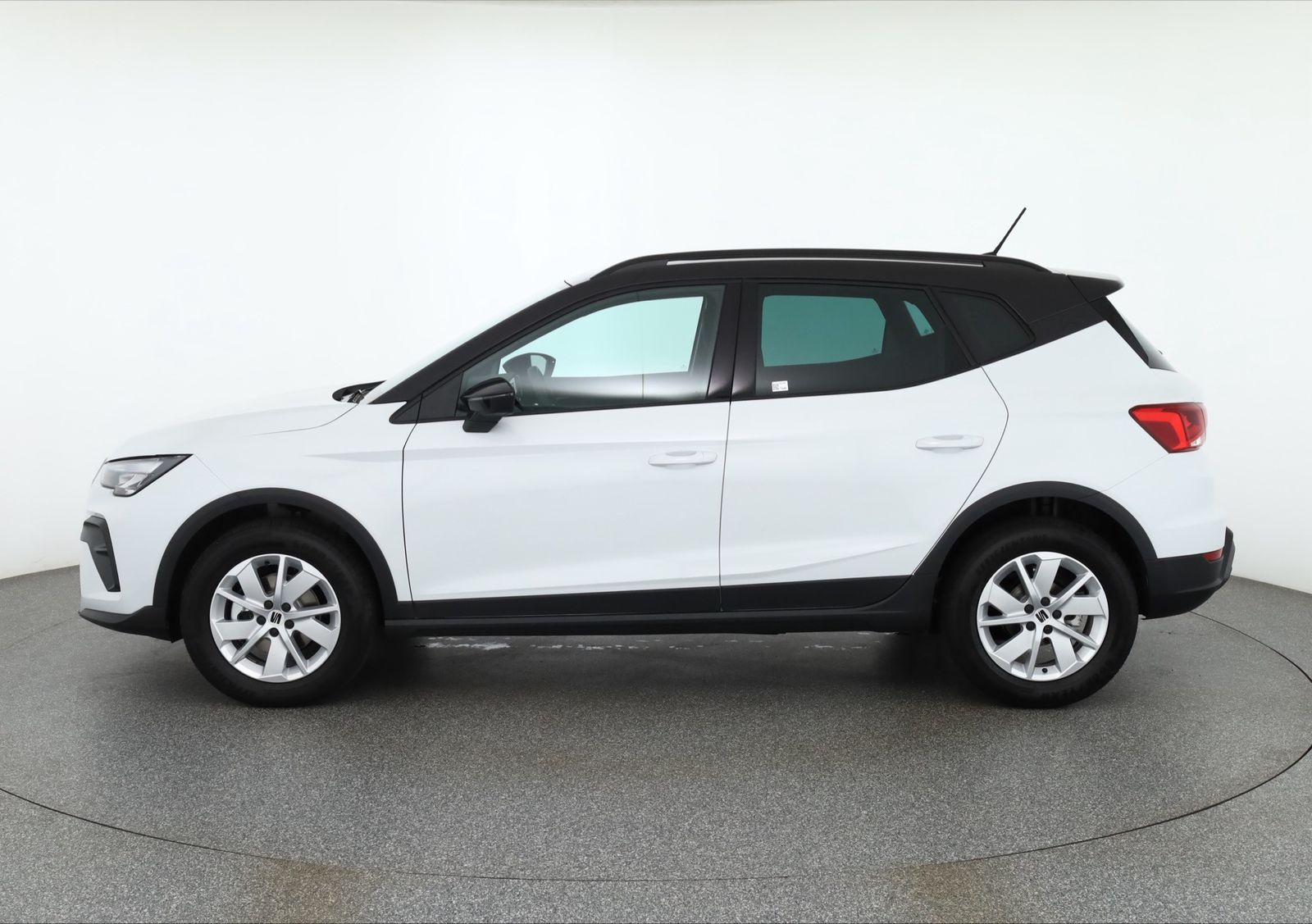 Seat Arona Style 1.0 TSI LED ACC Kamera imagem 2
