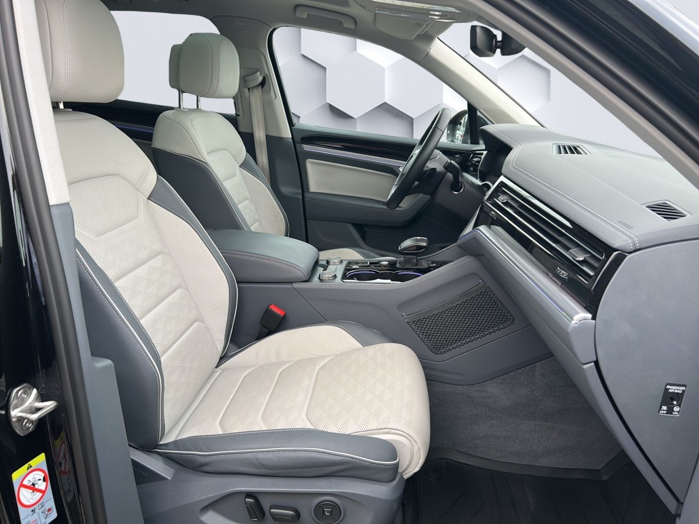 Touareg eHybrid 4Motion 3.0 V6 eTSI AHZV MatrixL