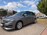 Mercedes-Benz B 180 KAMERA/TEMP/SHZ/MEMORY/NAVI - Mercedes-Benz B 180 in Lübeck