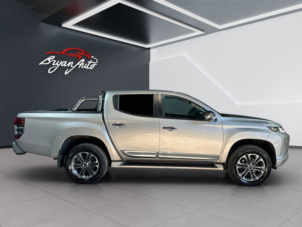 Image of Mitsubishi L200