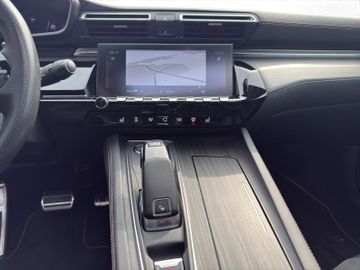Peugeot 508 1.6 PureTech 225 First Edition 360+Kam.+LED