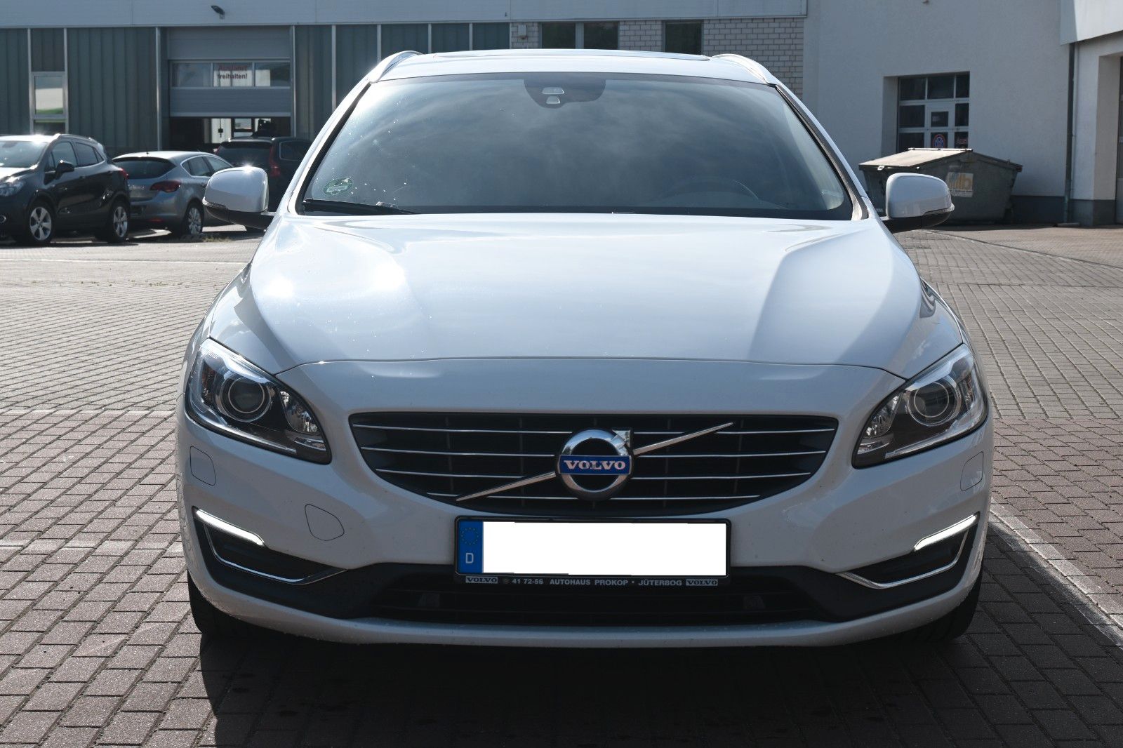 Fahrzeugabbildung Volvo **Mietkauf**V60D6*Sum*SD*NAVI*STHZ*E-KZ*Diesel